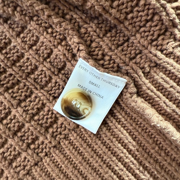 Every Other Thursday Waffle Knit Cardigan Sweater Brown Mens Small - Picture 4 of 5